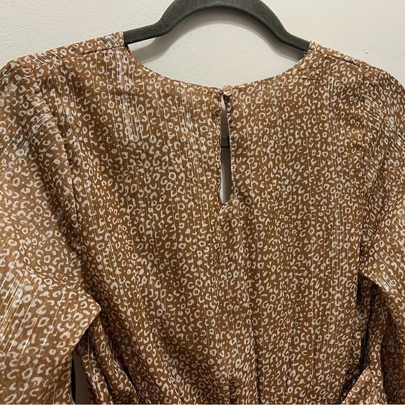 Japna leopard print shimmer dress with ruffles and plunge v-neck size large - Picture 7 of 10